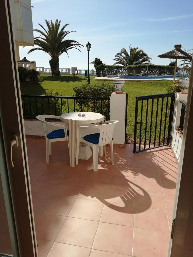 Sea&pool view garden apartment Las Palmeras Nerja Exteriör bild
